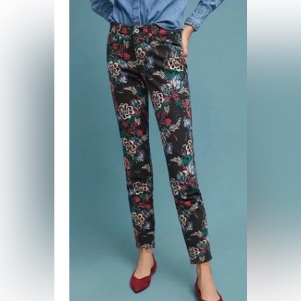 LIKE NEW- Anthropologie Pilcro Mid Rise Skinny Black Floral Jeans